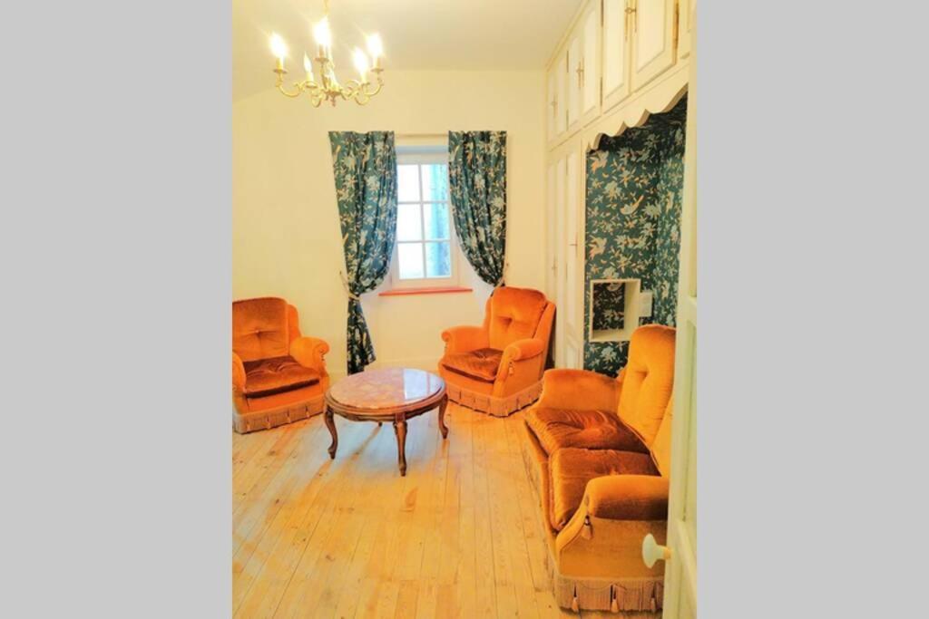 De La Chapelle, Au Coeur De La Cité Médiévale Appartement